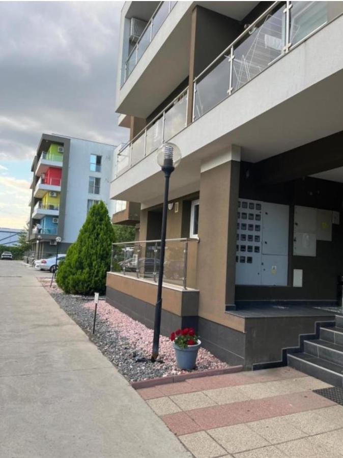 אוטופן Tranzzit Airport Apartment II מראה חיצוני תמונה